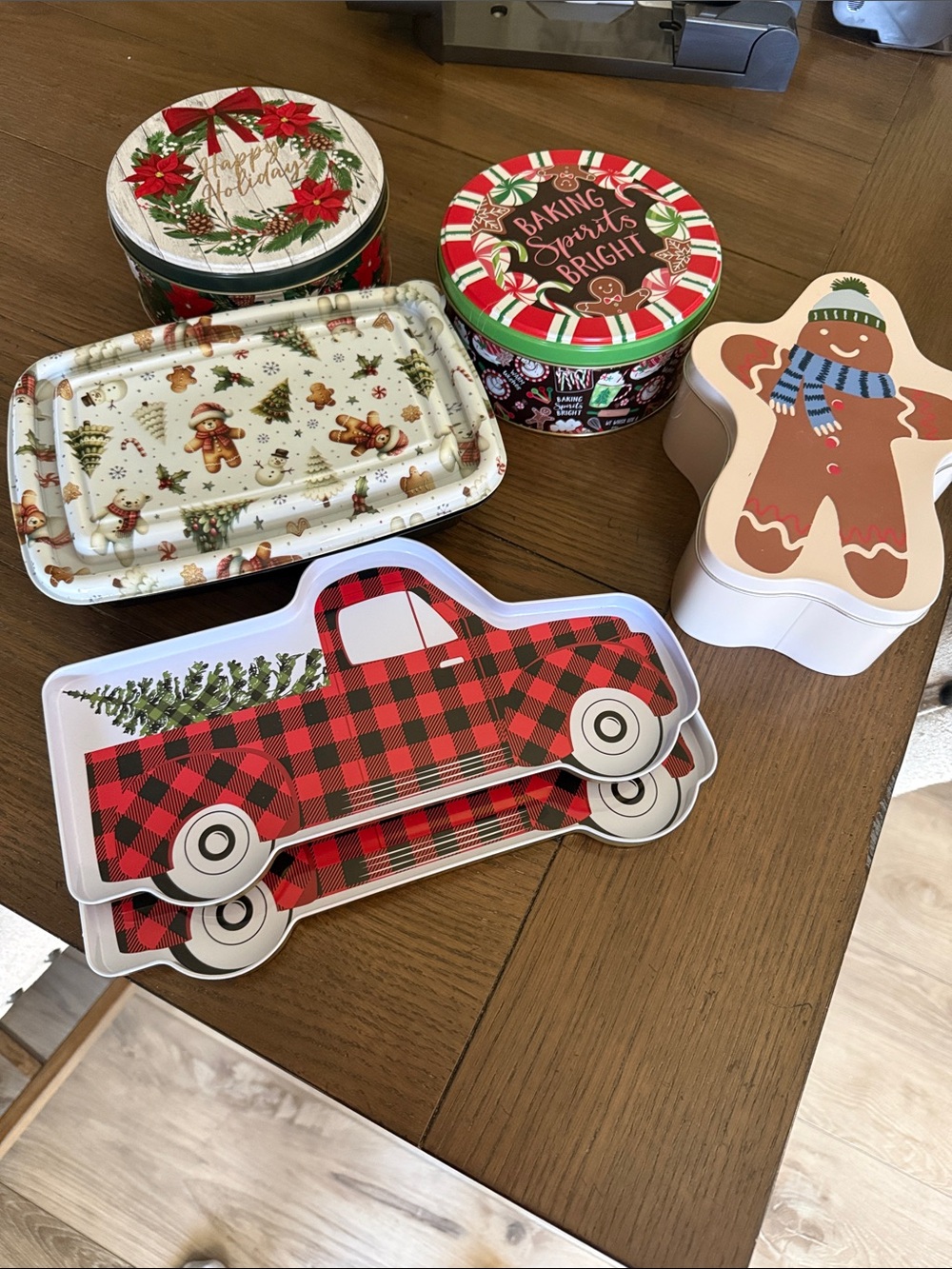 Holiday Decorative Tin Set - Red Plaid Truck & Gingerbread